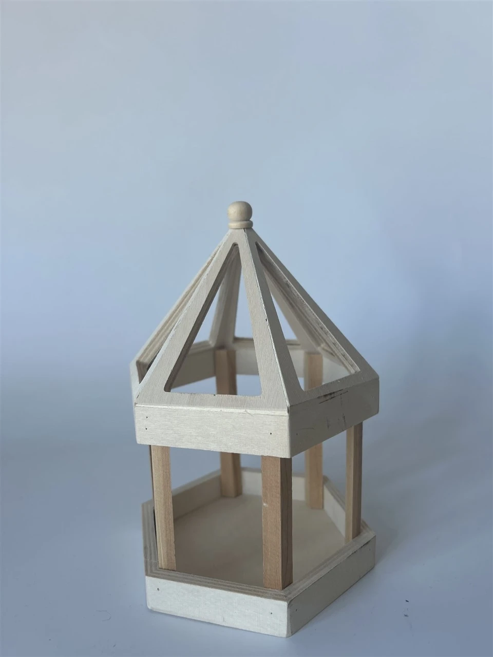 خانه پرنده چوبی شش ضلعی