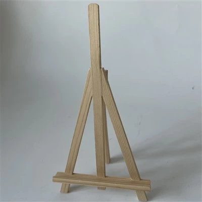 آسانسور چوبی ناتمام